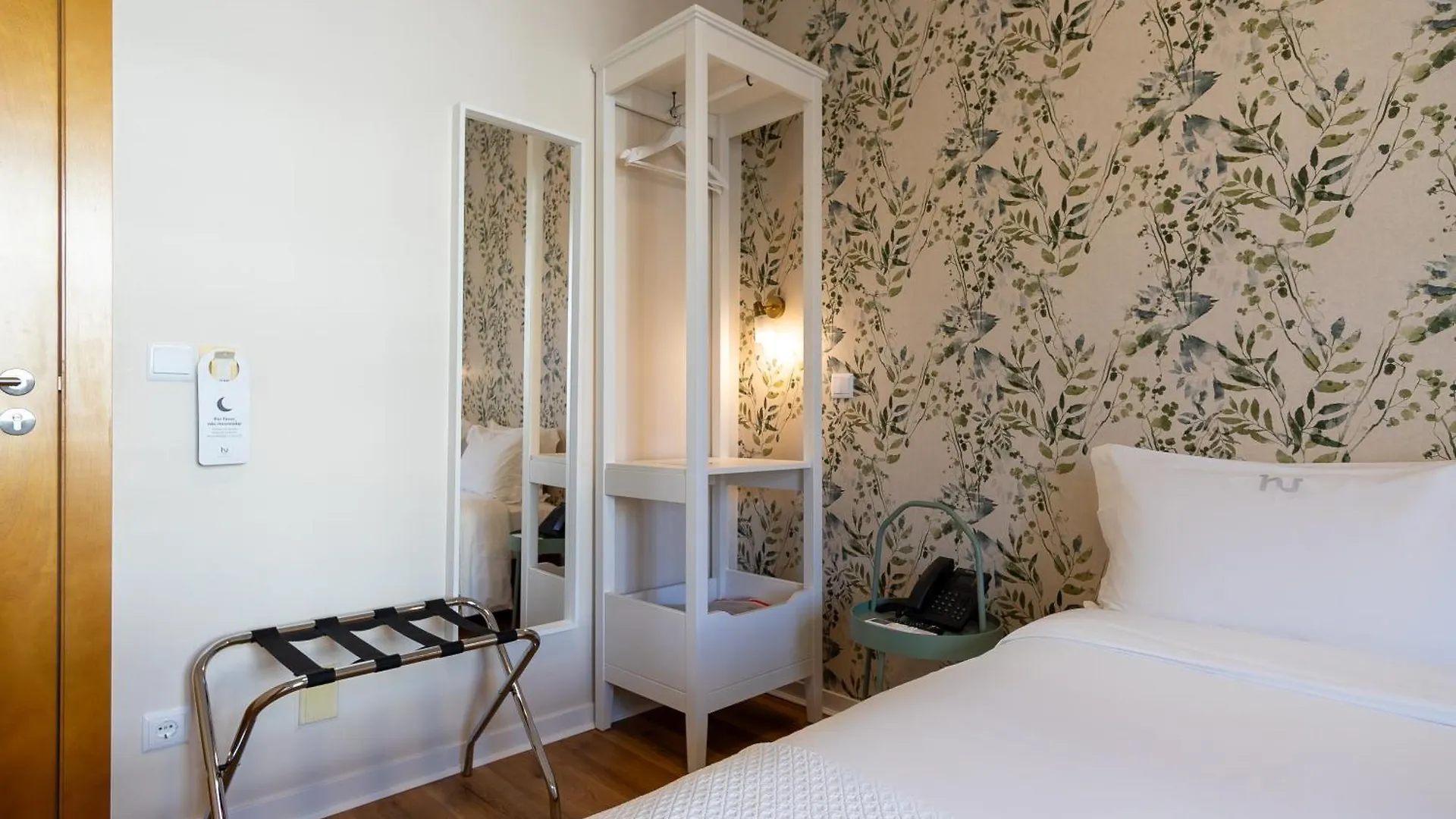 קוימברה Hotel Vitoria 3*,  פורטוגל