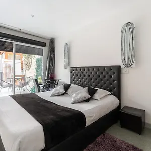 Hotel L'oasis Montparnasse Paryż
