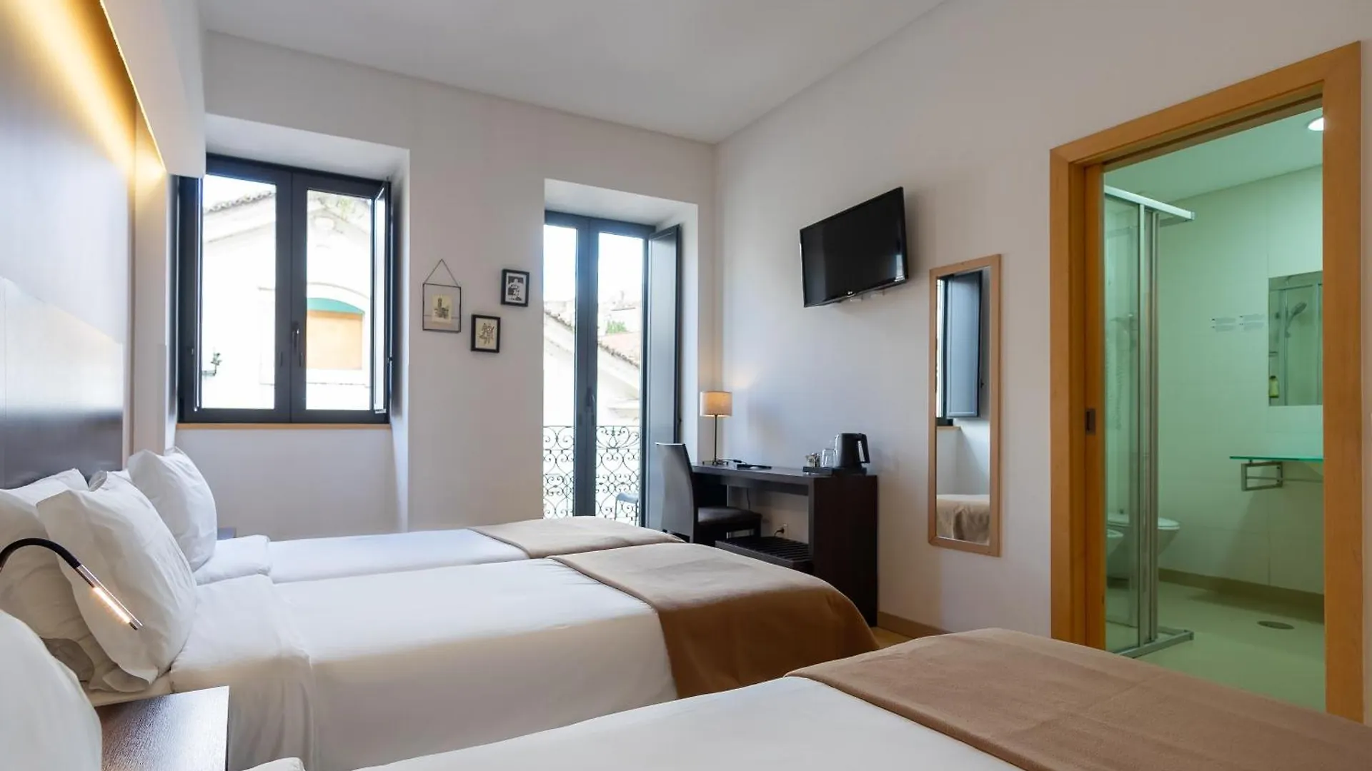 Hotel Vitoria Coimbra 3*,  Portugal